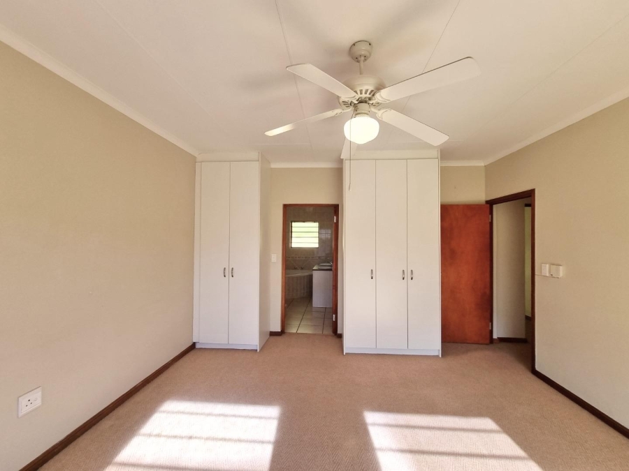 3 Bedroom Property for Sale in Sandbaai Western Cape